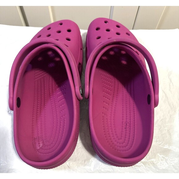 Unisex Pink Crocs Classic Clogs Slip On Slippers Women's 11 Men's 9 Comfort - Picture 3 of 9